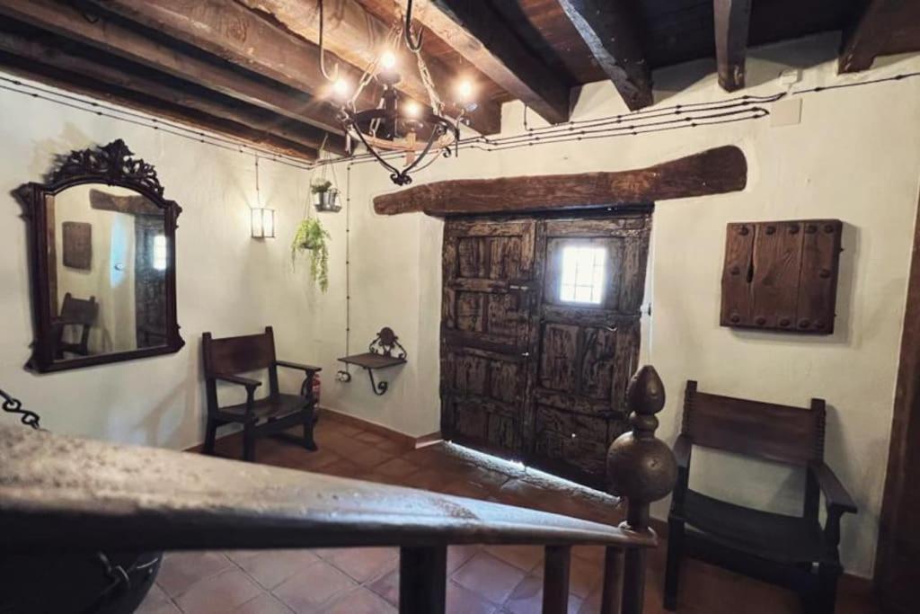 Апартаменты La Casa De La Abuela Amalia Аренас-де-Сан-Педро Экстерьер фото